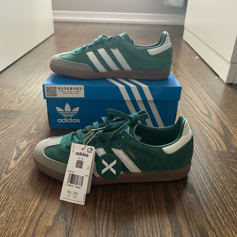 BNWT/IB adidas Samba OG Collegiate Green
